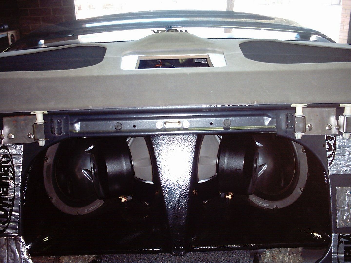 Sub box in vs/vr Just Commodores